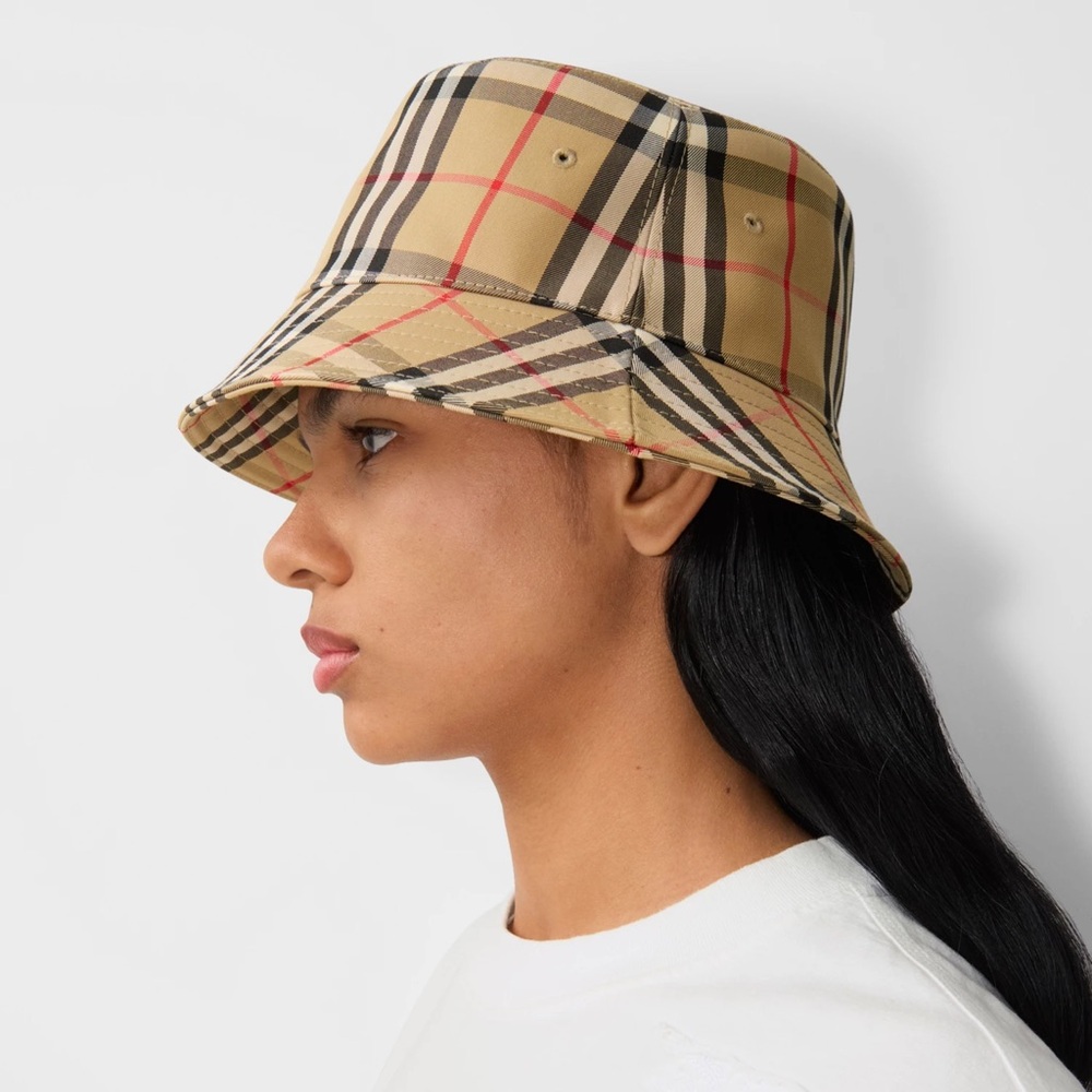 BURBERRY CHECK BUCKET HAT